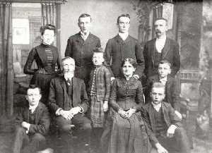 levi_family_small.jpg (11855 bytes)